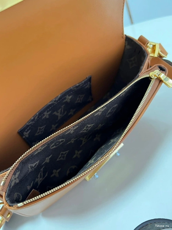Cheap Louis Vuitton SWING 0715
